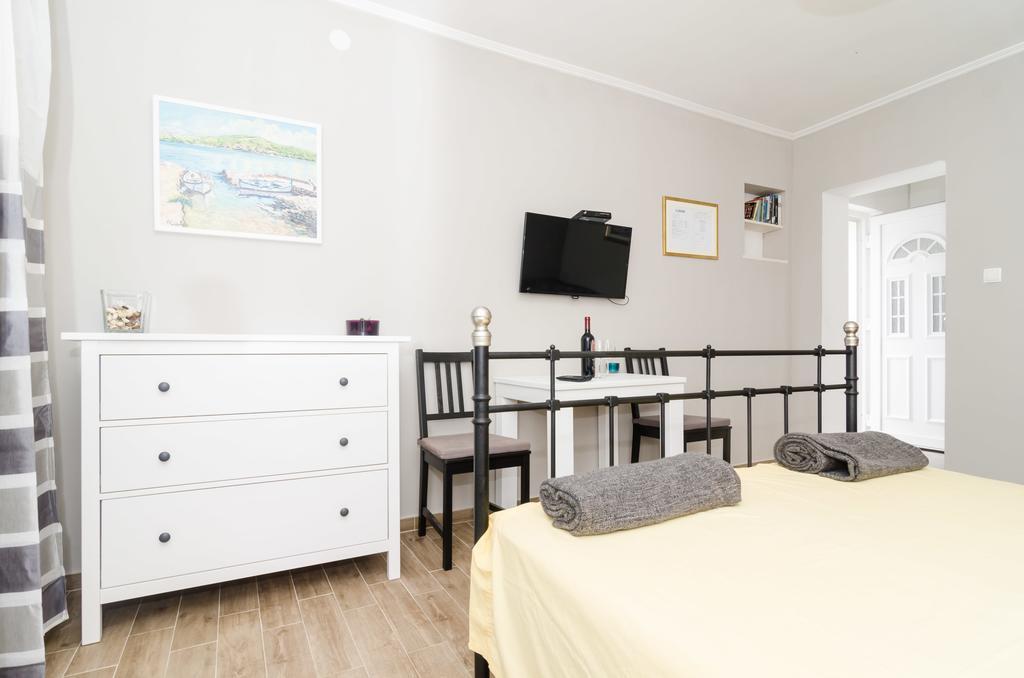 Apartments Porto Della Vita Okuklje Extérieur photo
